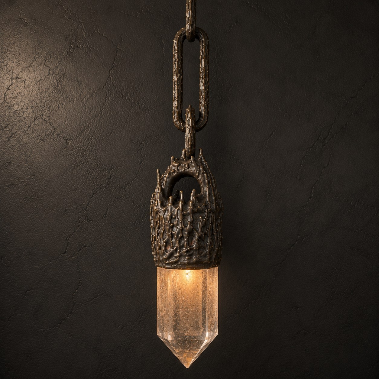 DropShine III, a pendant light with a quartz crystal