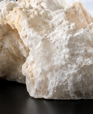 Raw selenite, close